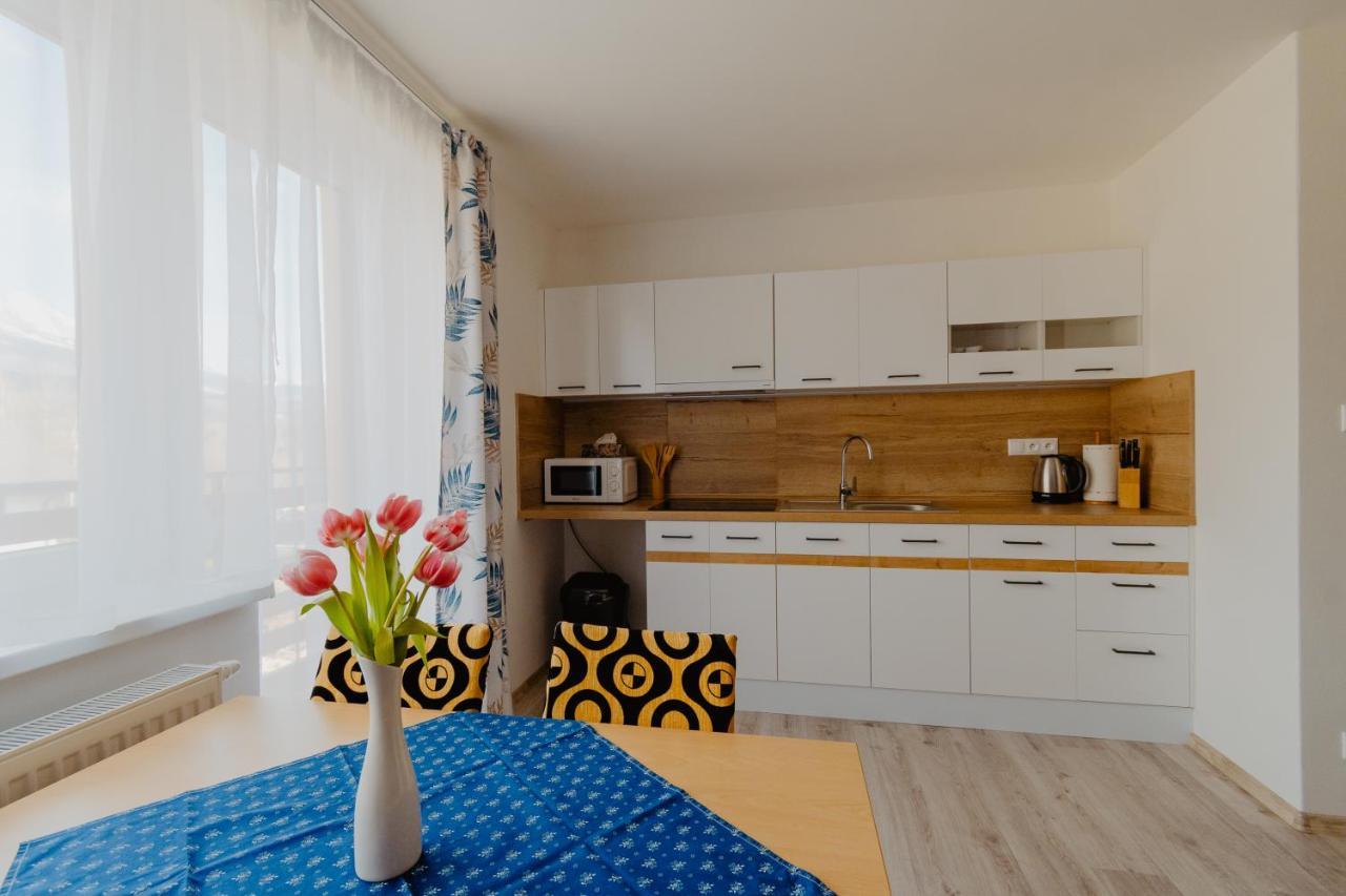 Apartmany Zara Nova Lesna Exterior photo